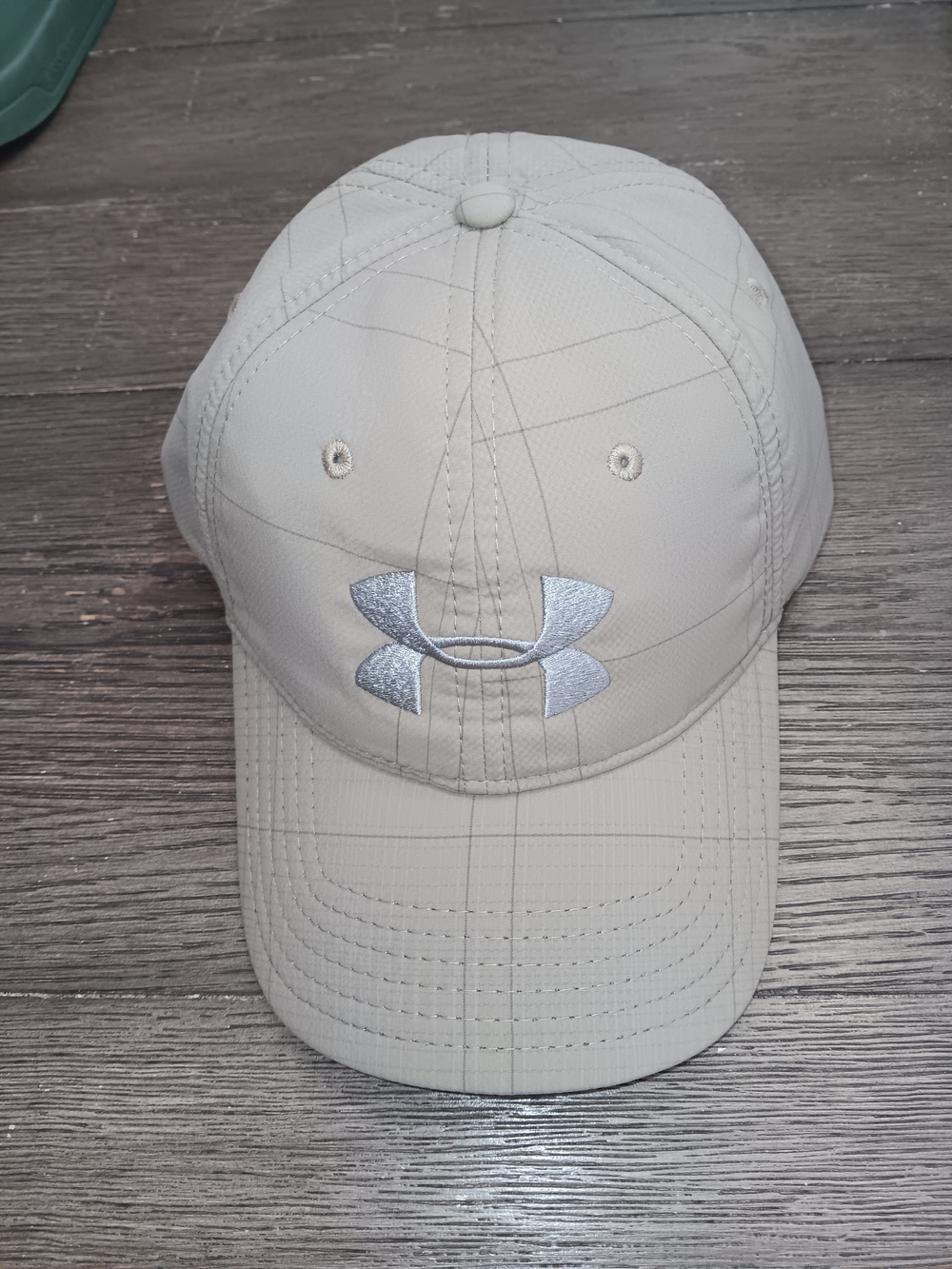 Mens Size Large, Under Armour Beige Performance Baseball Cap